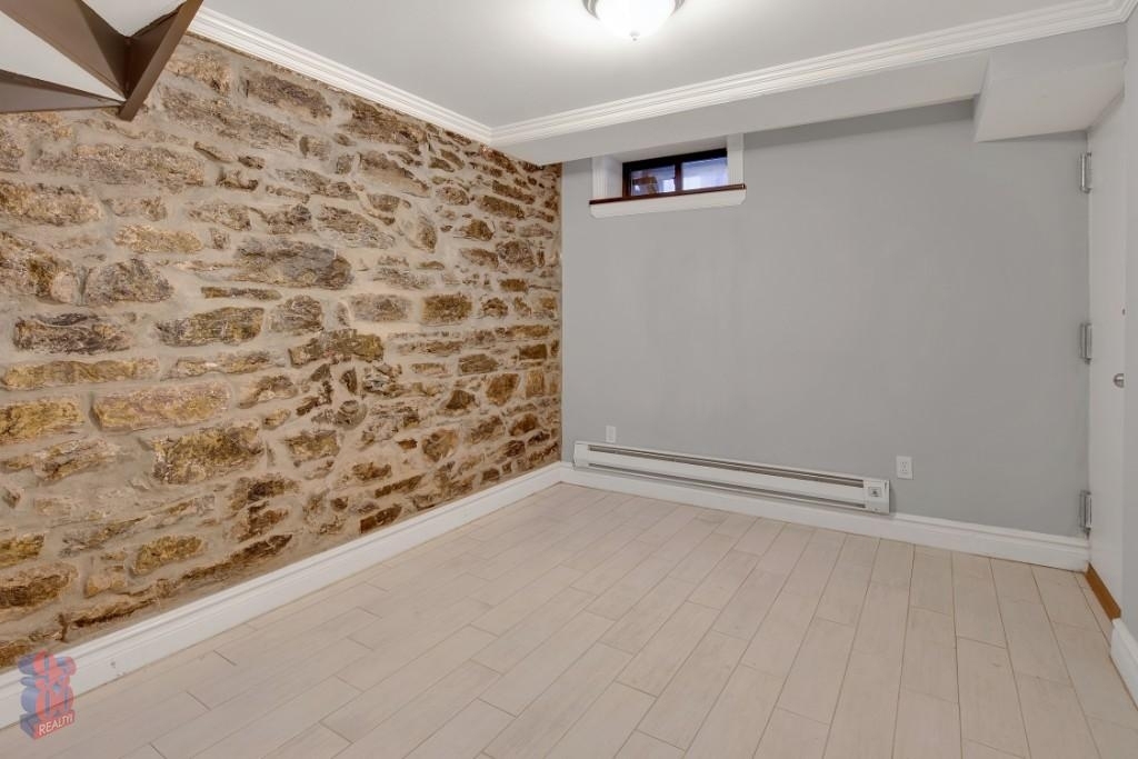 Copy of 250 Mott Street, Unit 4 - Photo 8