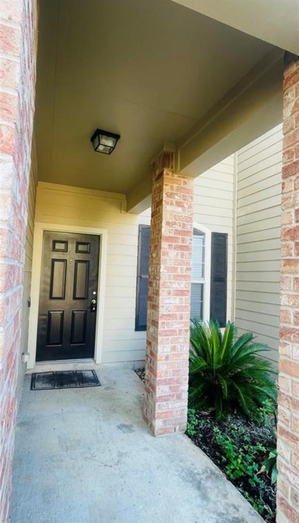 815 Sterling Creek Circle - Photo 2