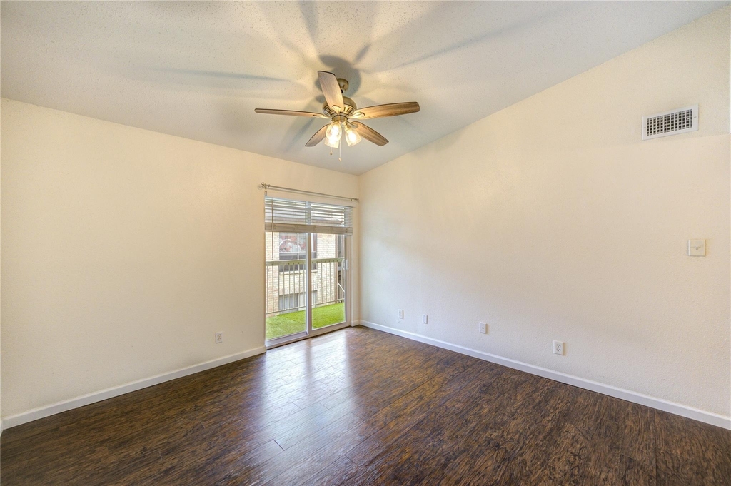 2120 Wilcrest Drive - Photo 24