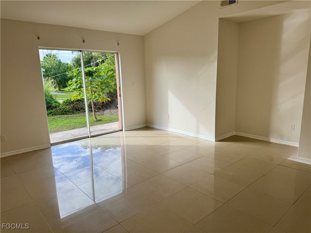10743 Robinson Street - Photo 3