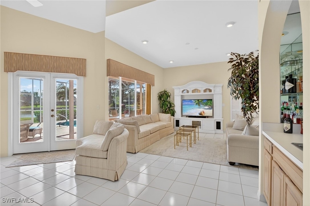 6687 Huntley Lane S - Photo 15