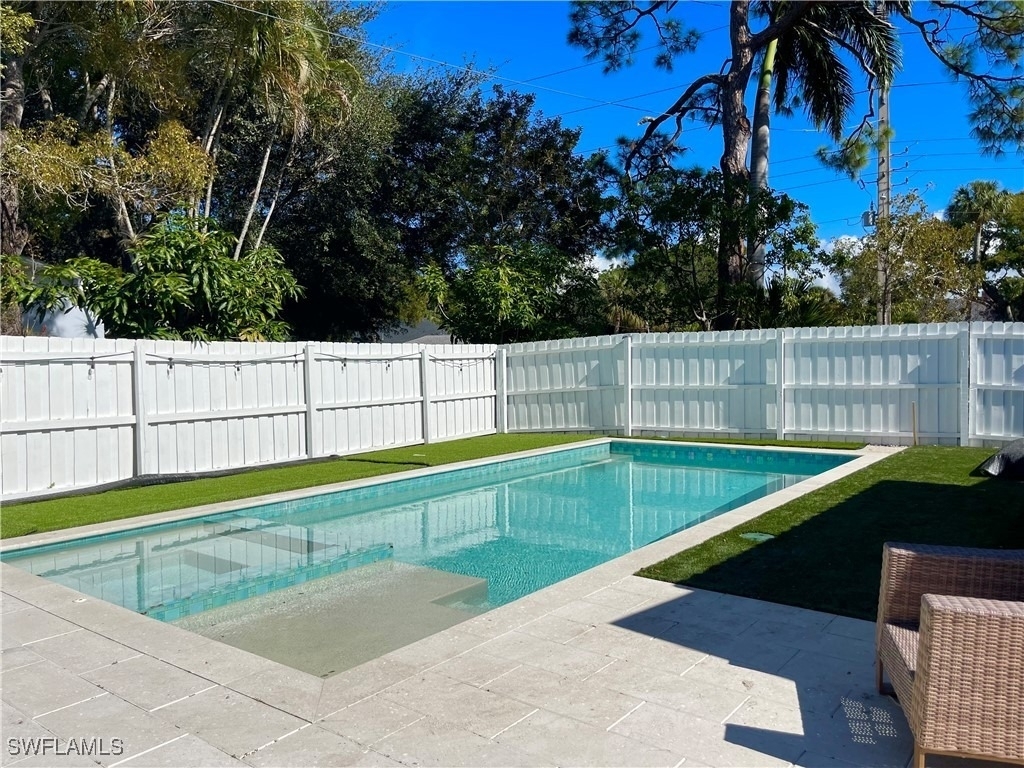 905 13th Street N - Photo 11