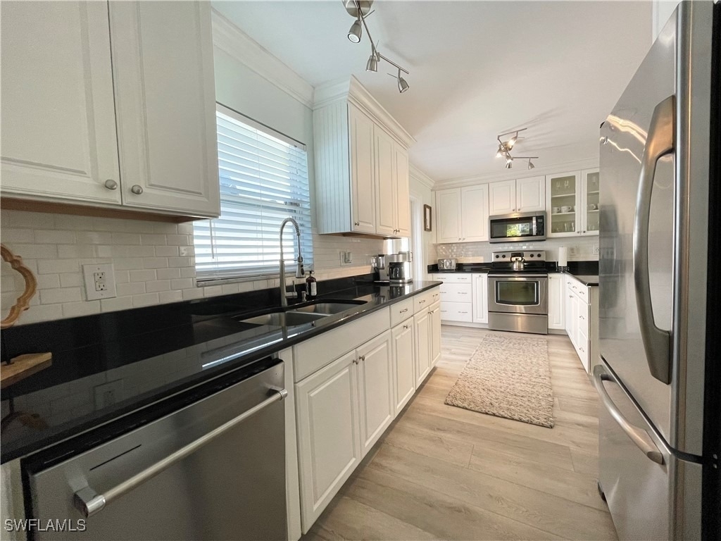 905 13th Street N - Photo 6