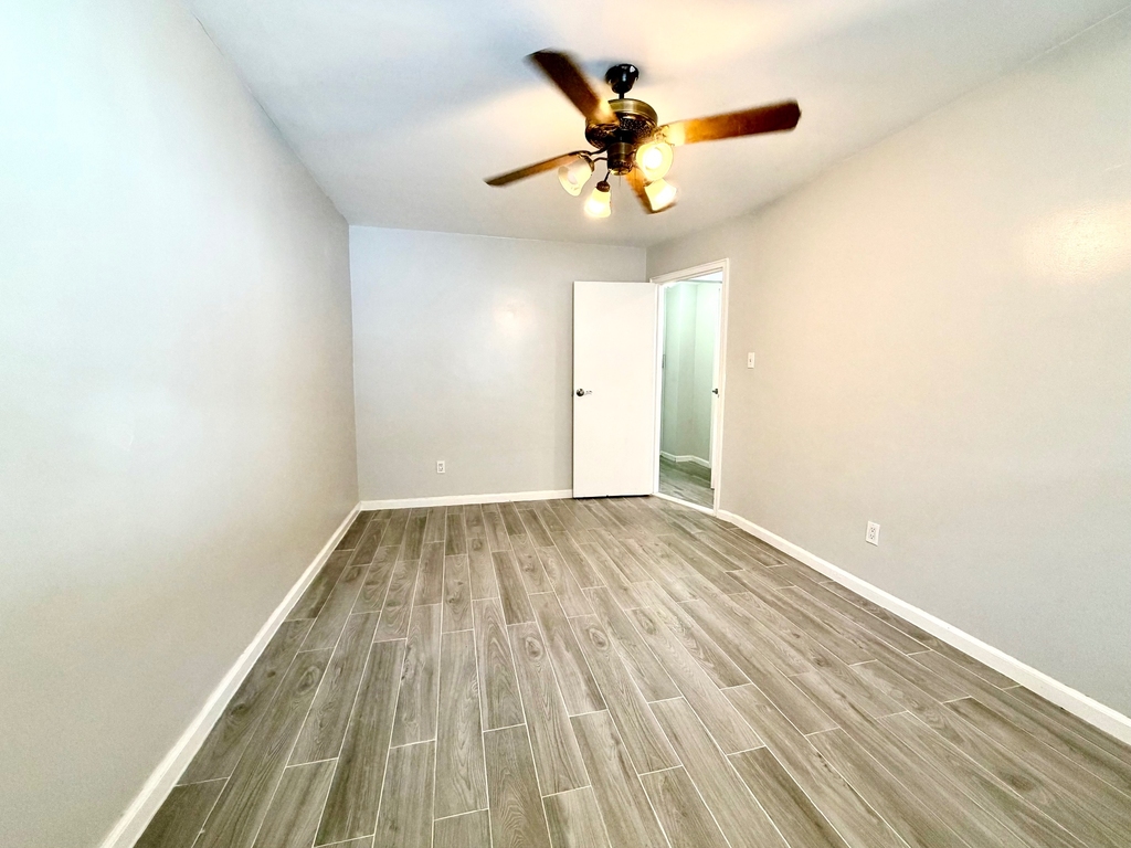 30-51 71st Street - Photo 5