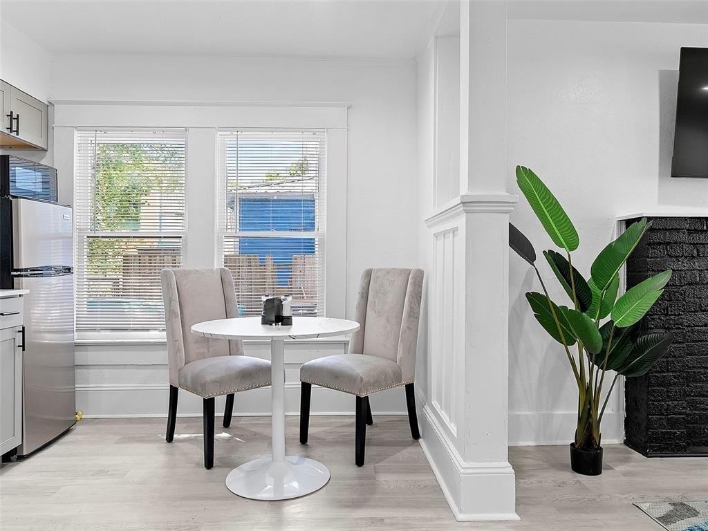 412 E Harwood Street - Photo 8