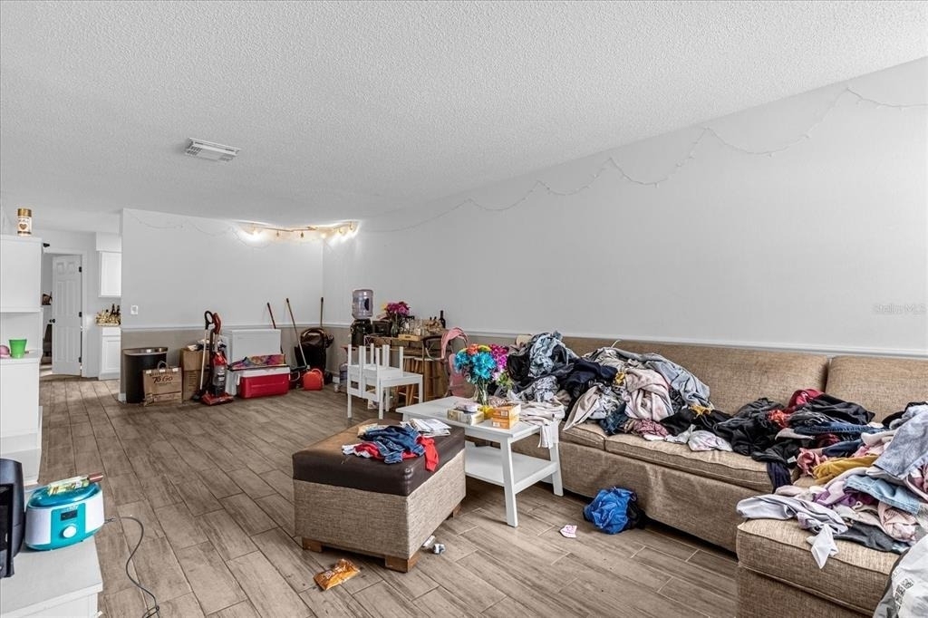1267 Woodman Way - Photo 4