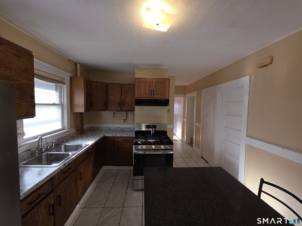 218-2nd Floor Grandview Terrace - Photo 6