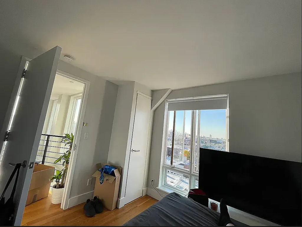 1433 Dekalb Avenue - Photo 8