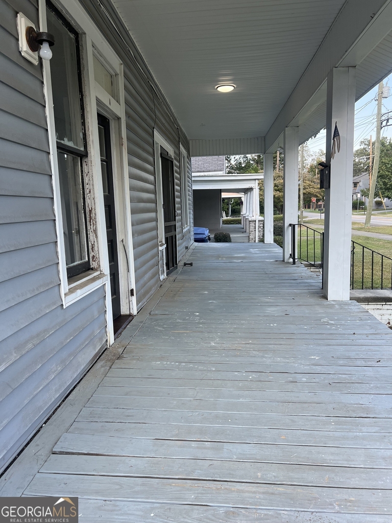92 Woodlawn Avenue - Photo 9