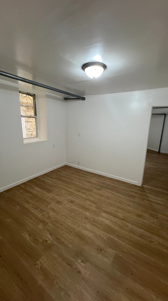 2312 Hughes Avenue - Photo 7
