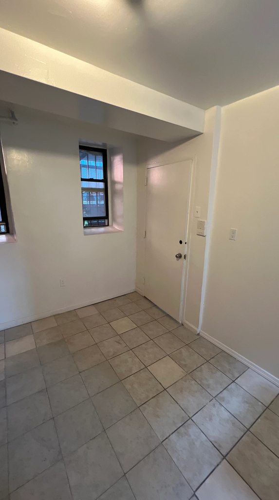 520 Wales Avenue - Photo 4
