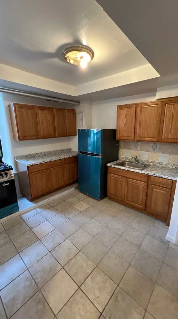 520 Wales Avenue - Photo 1