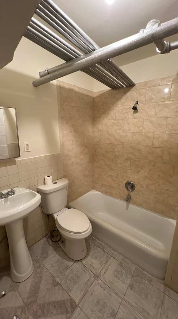 520 Wales Avenue - Photo 6