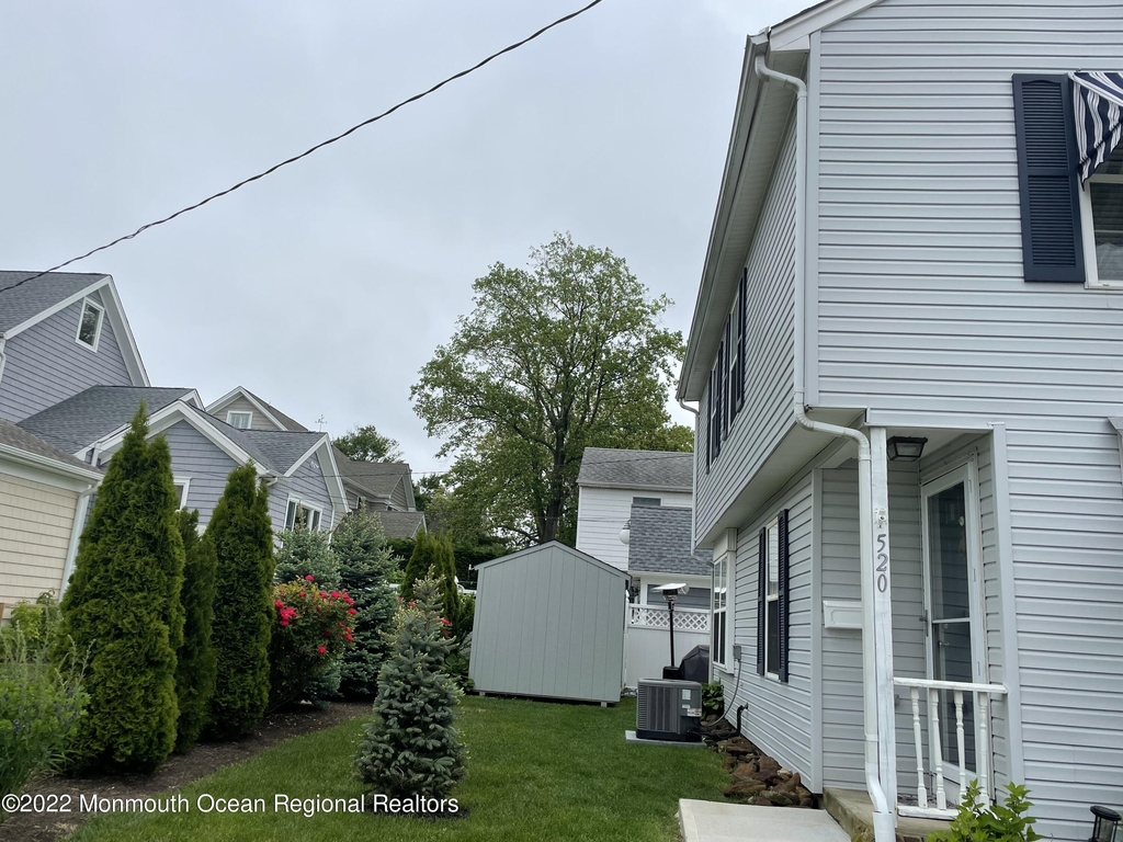 520 3rd Avenue - Photo 4
