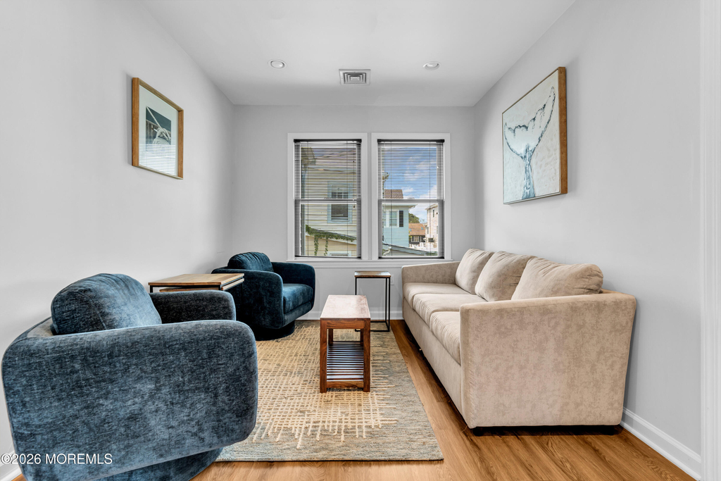 27 Arnold Avenue - Photo 13