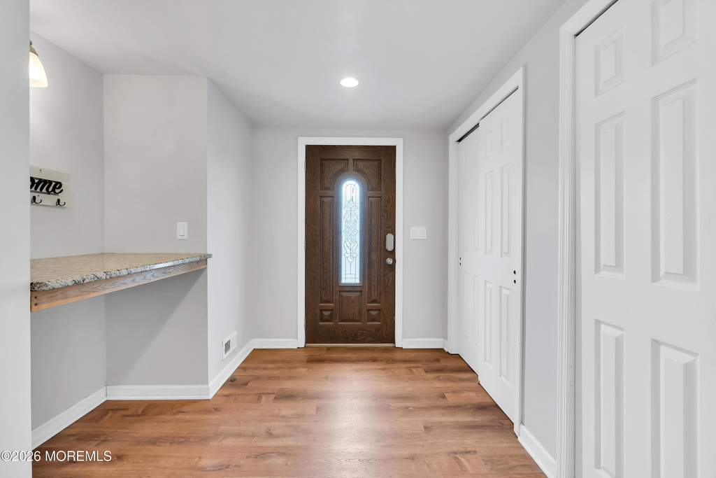 27 Arnold Avenue - Photo 34