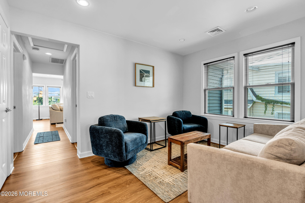 27 Arnold Avenue - Photo 14