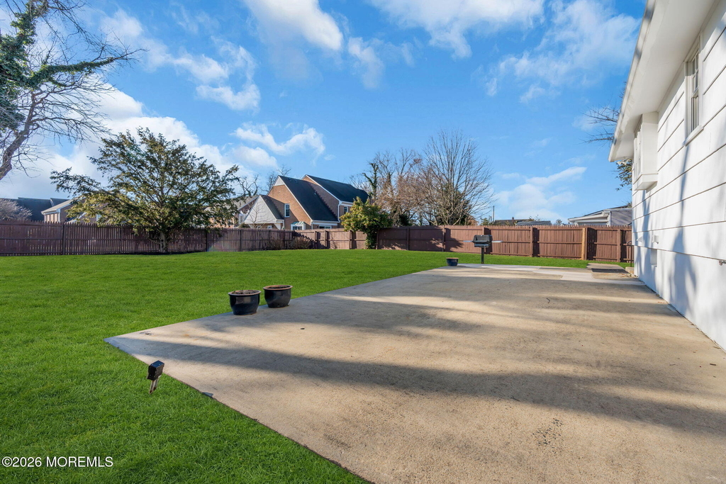 723 Pitney Drive - Photo 29