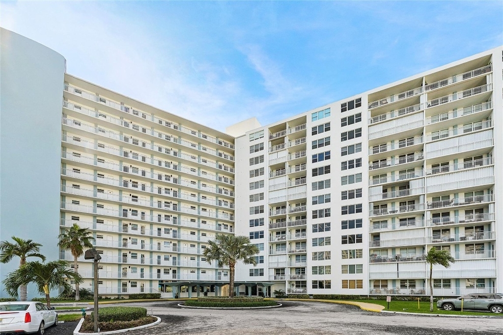 201 N Ocean Boulevard - Photo 1