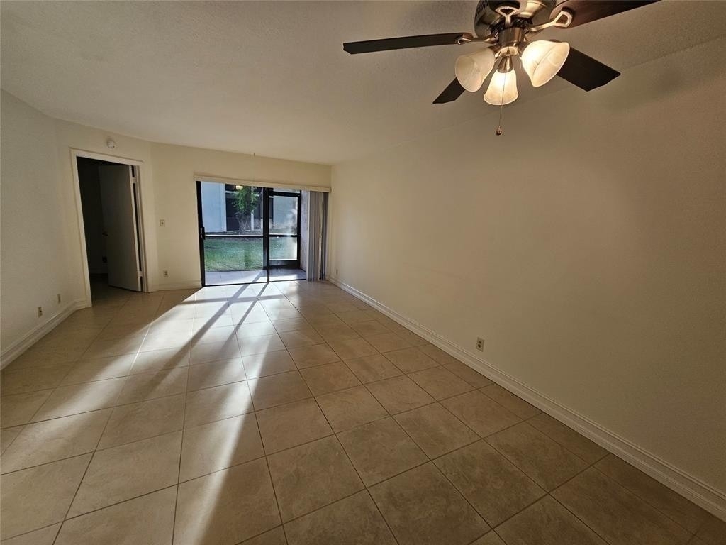 5583 Courtyard Drive - Photo 4