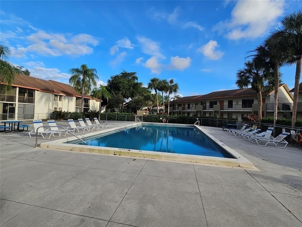 5583 Courtyard Drive - Photo 2
