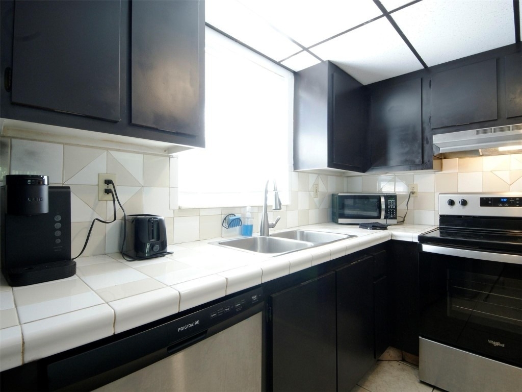 1920 N Congress Avenue - Photo 4