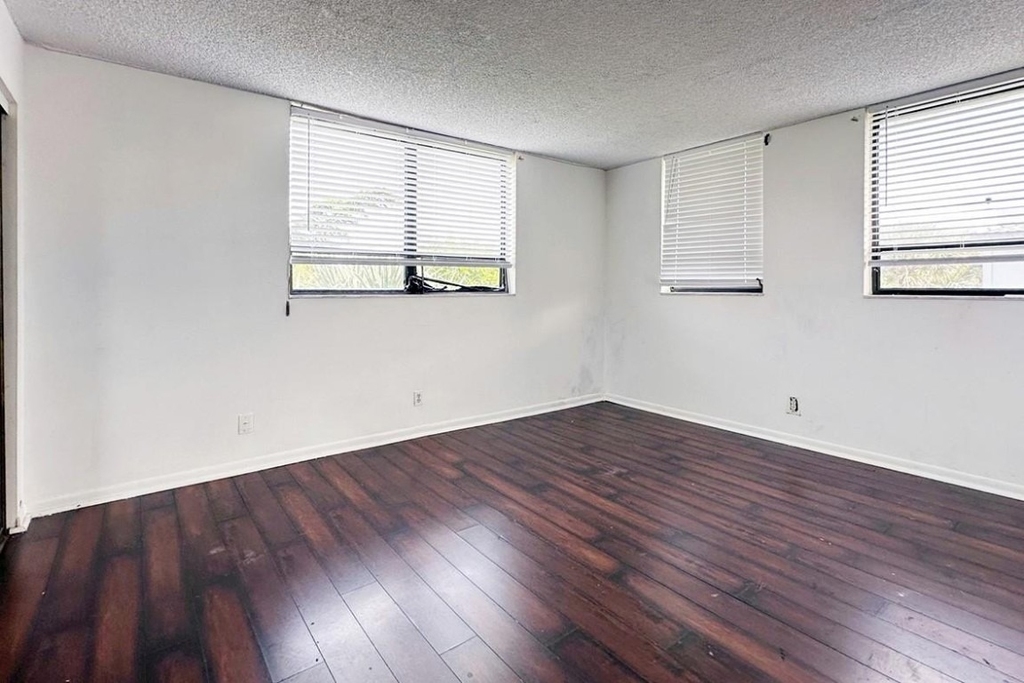 1900 N Congress Avenue - Photo 11