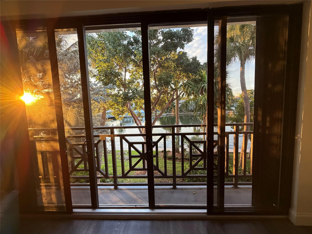 1645 S Ocean Lane - Photo 3