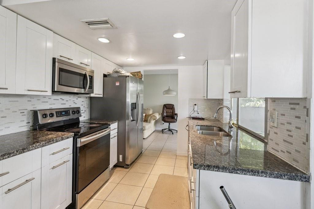 6708 Nw 57th Drive - Photo 1