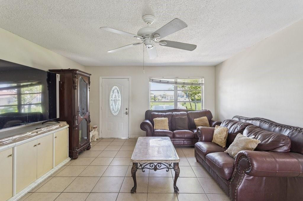 6708 Nw 57th Drive - Photo 4