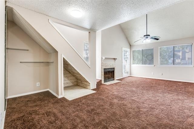 9833 Walnut Street - Photo 3
