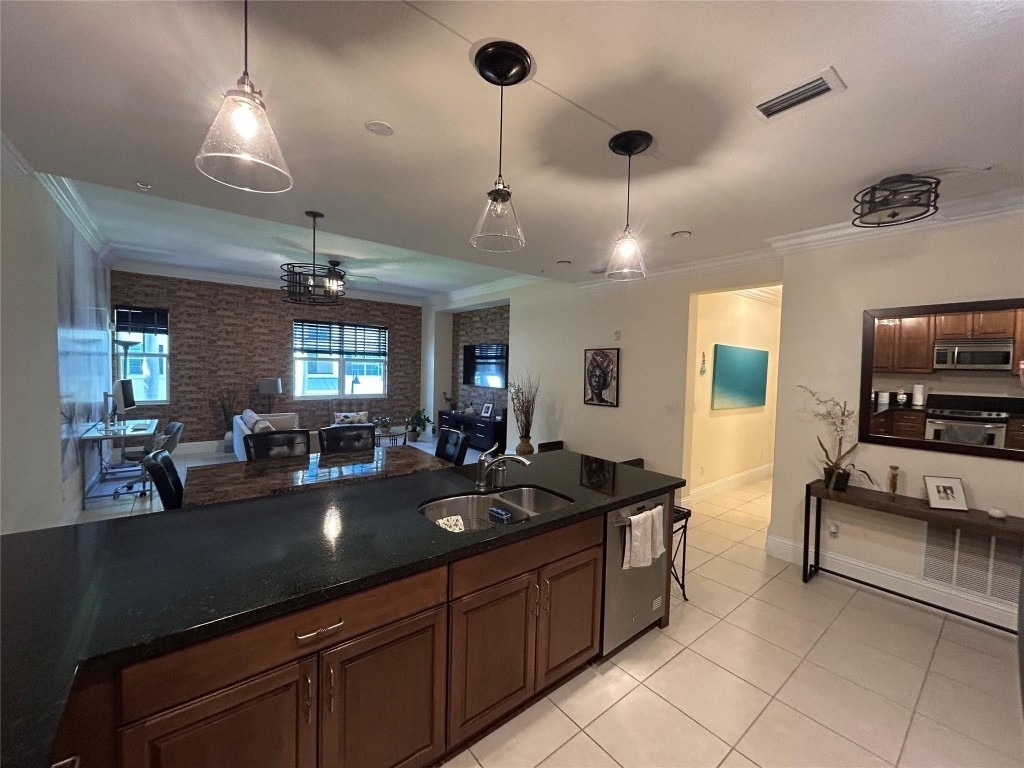 226 N Latitude Circle - Photo 36