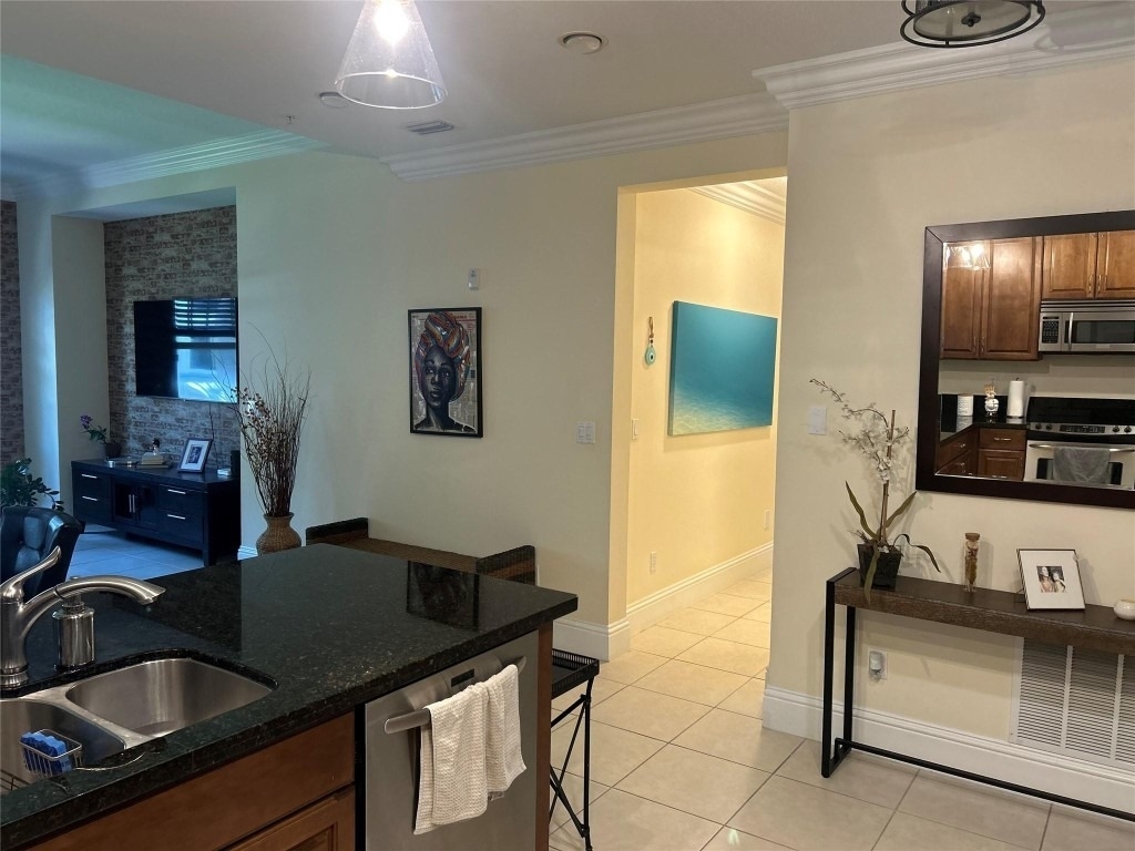 226 N Latitude Circle - Photo 37