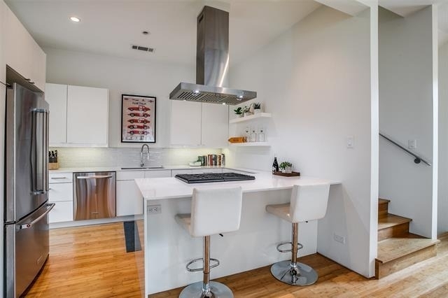 4401 Roseland Avenue - Photo 4