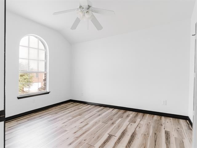 1733 Elm Street - Photo 15