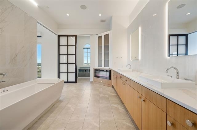 2800 Lakeside Parkway - Photo 24