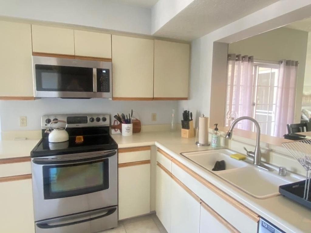 413 Desert Falls Drive N - Photo 6