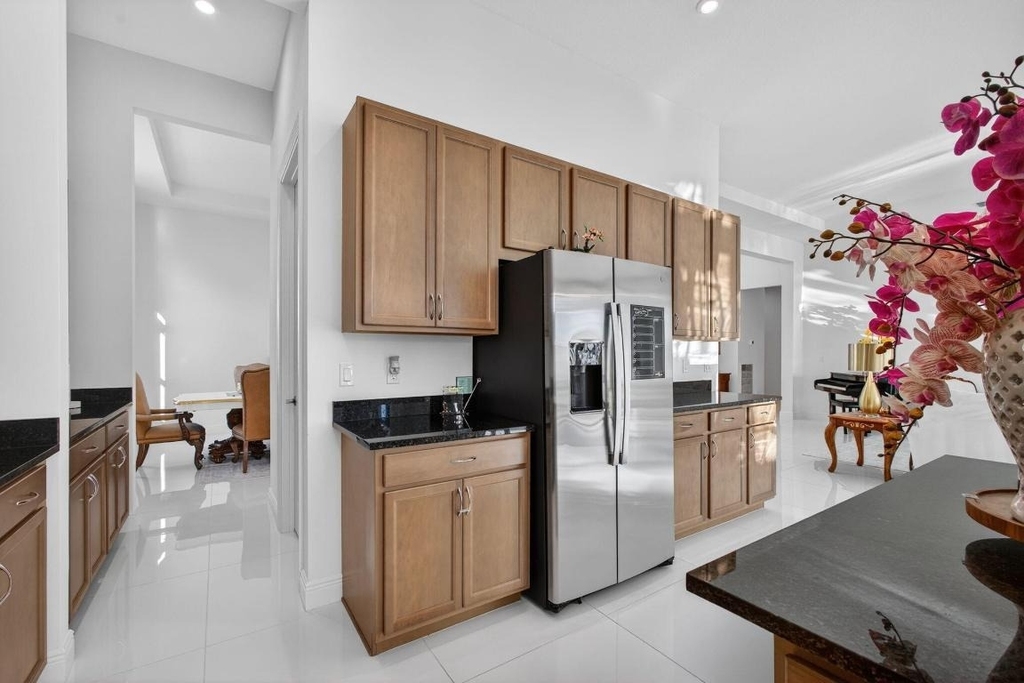 11460 Sw Pietra Way - Photo 18