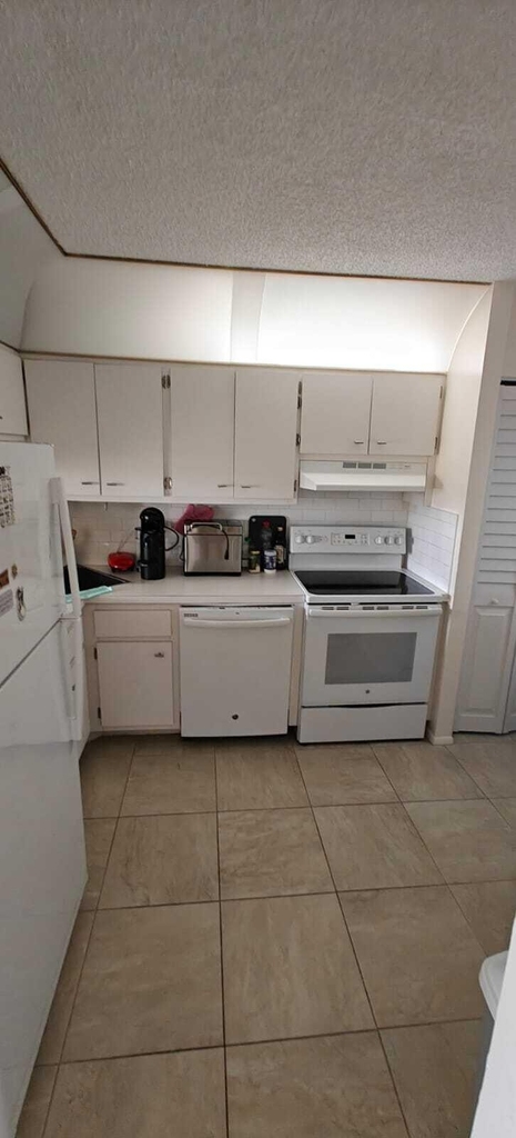 4501 Ne 21st Avenue - Photo 3