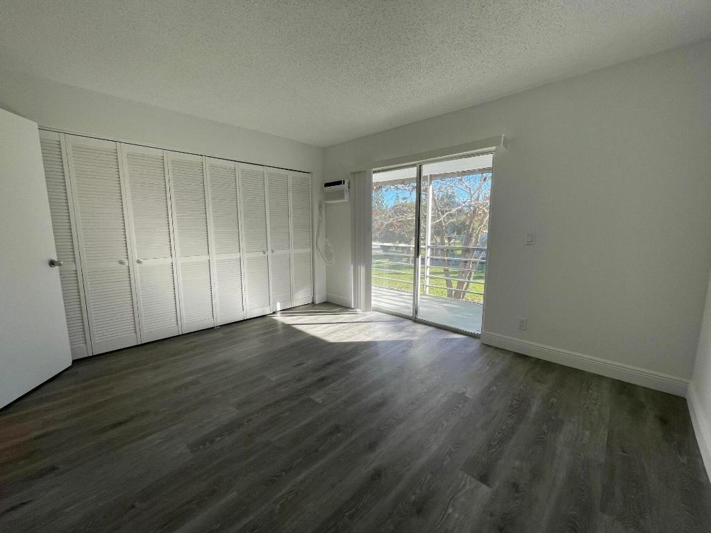 172 Sussex I - Photo 15