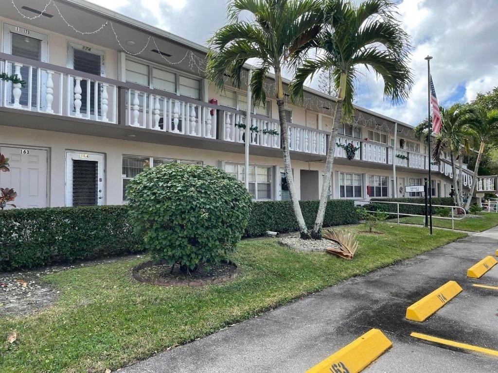 172 Sussex I - Photo 18