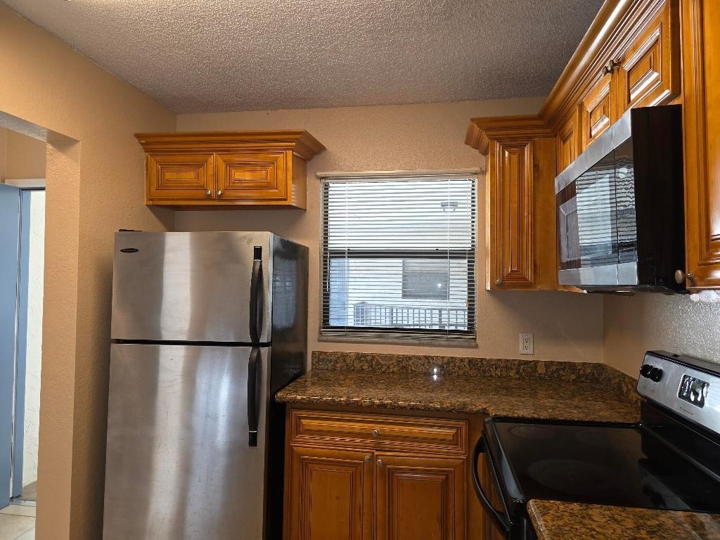 1542 Lake Crystal Drive - Photo 5