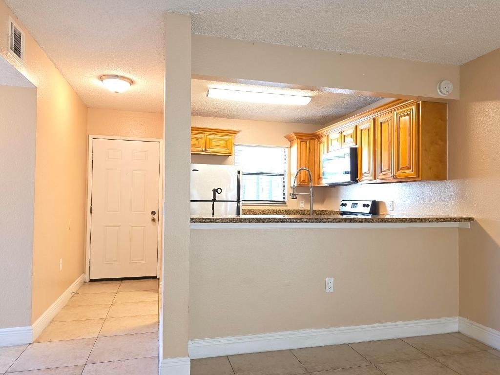 1542 Lake Crystal Drive - Photo 8