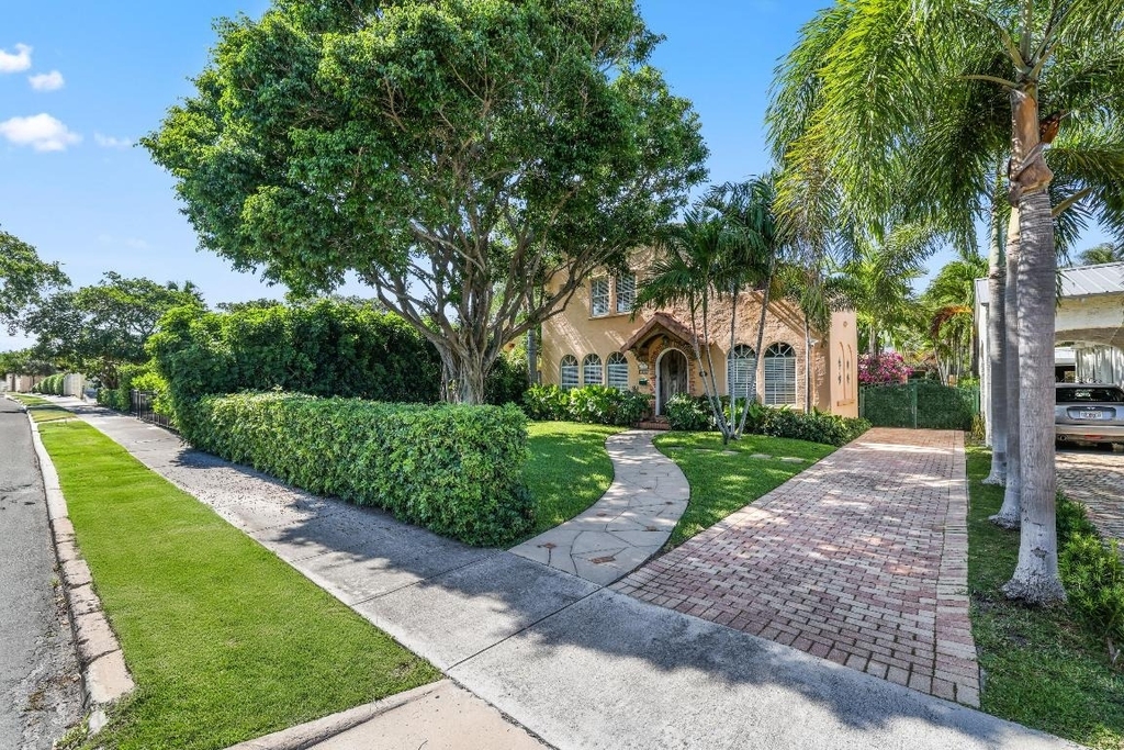 325 Greymon Drive - Photo 0