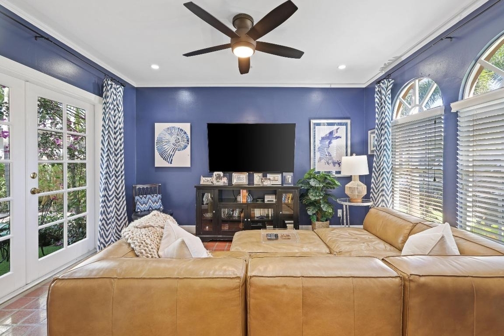 325 Greymon Drive - Photo 9