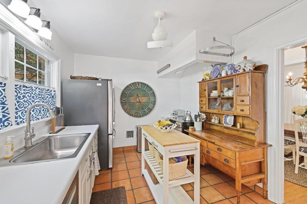 325 Greymon Drive - Photo 16