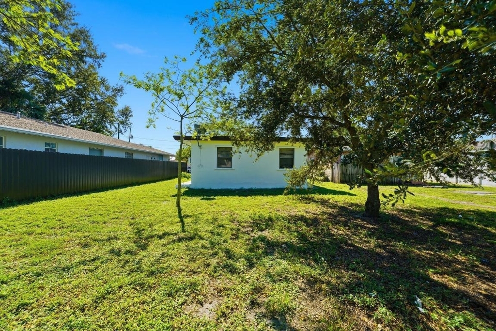 406 Nw 7th Court - Photo 10