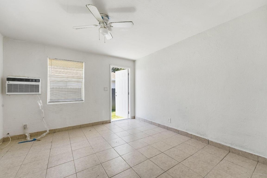 406 Nw 7th Court - Photo 6