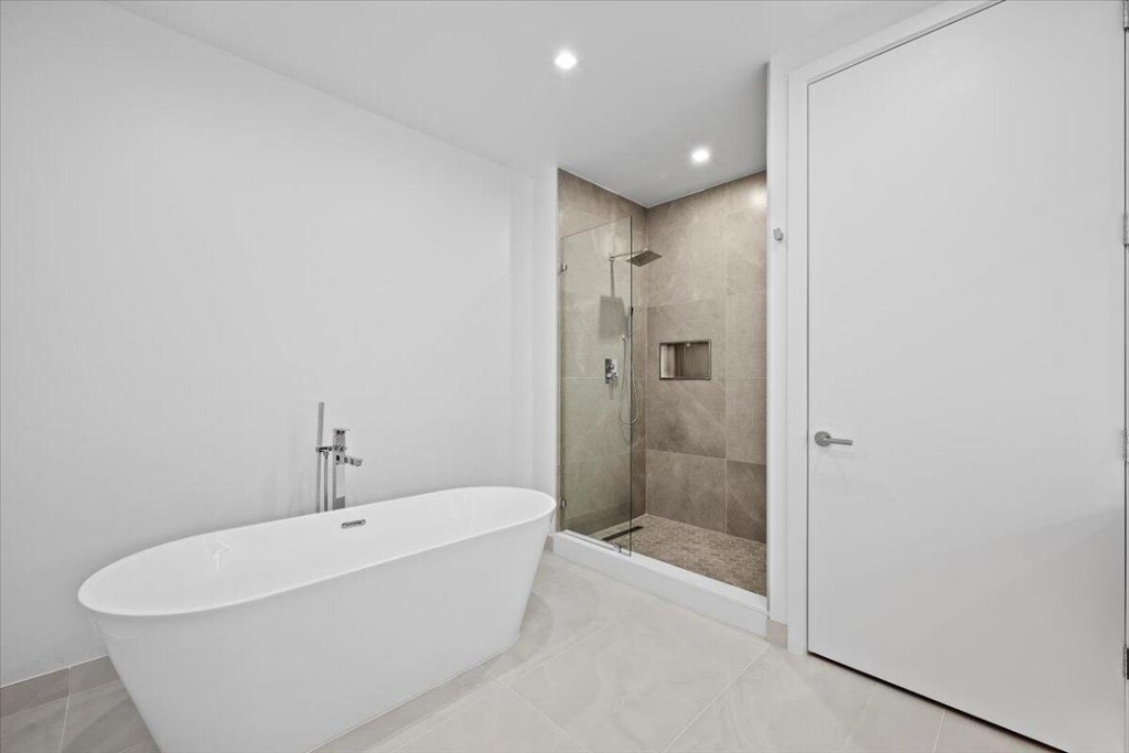 220 Lake Shore Drive - Photo 12