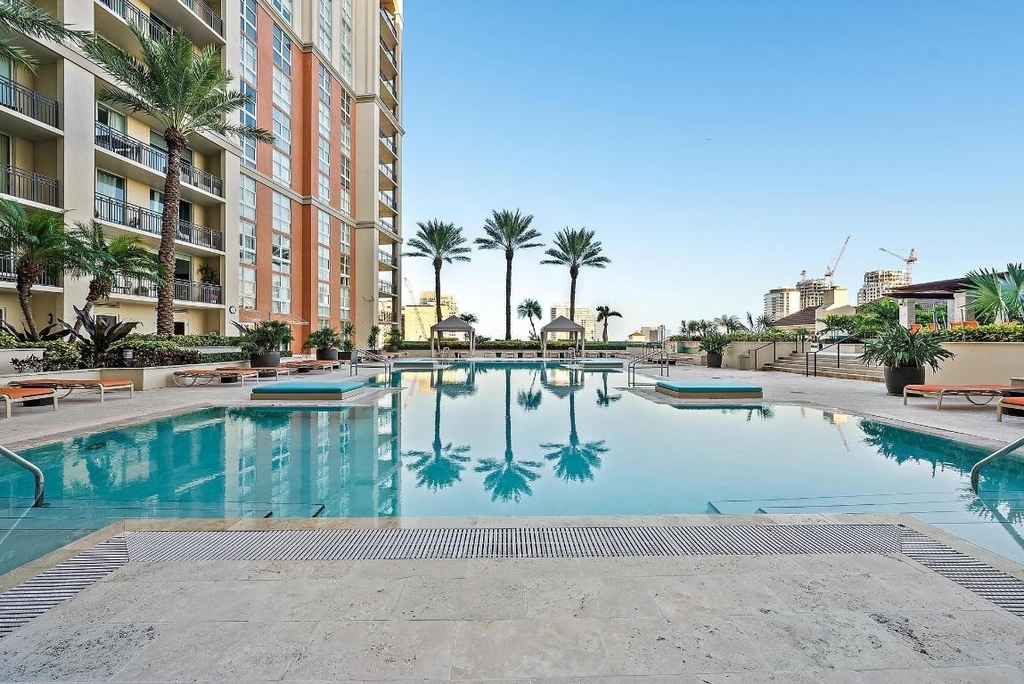 550 Okeechobee Boulevard - Photo 16